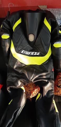 Macacão dainese laguna seca 50 eur 1 peça novo sem uso - Foto 3