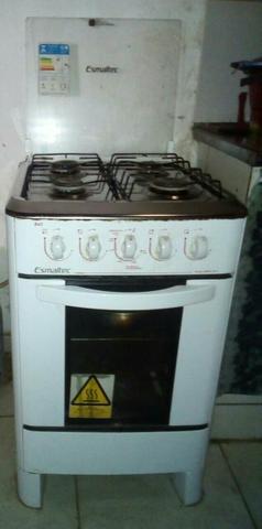 Fogão smaltec 4 boca forno bom
