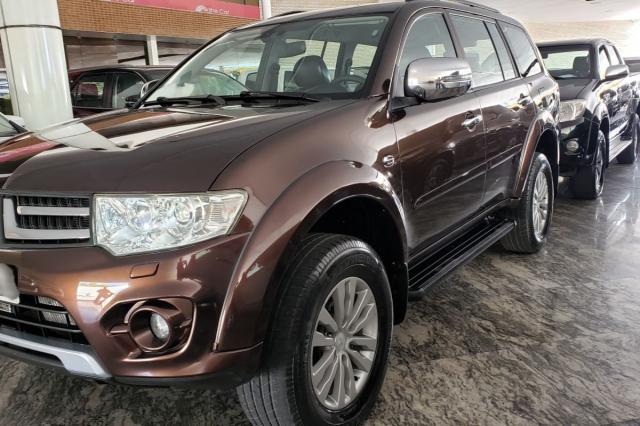 PAJERO DAKAR HPE 3.2 4X4 T.I DIES 5P AUT - Foto 2