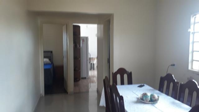 Sobrado de 240 m² construído e dividido - Foto 7