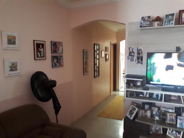 Vendo ou troco lindo sobrado - Foto 14