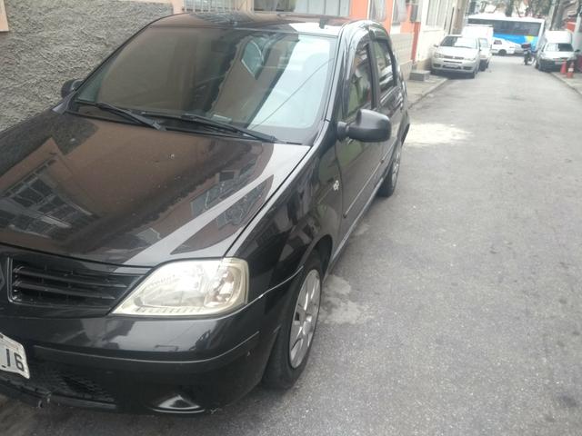 Vendo Renault Logan 2010 - Foto 2