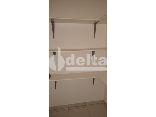 Apartamento para alugar com 3 dormitórios em Saraiva, Uberlândia cod:605513 - Foto 13