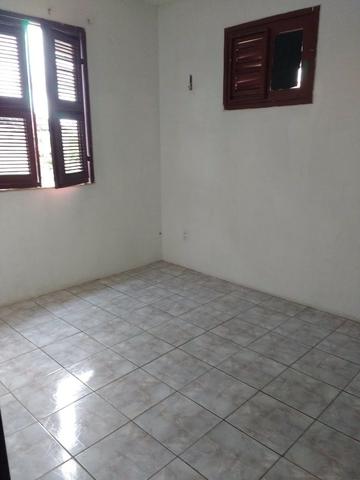 Aluguel de apartamento no Montese, condomínio Castelo Branco 340 Bloco D Apt 201