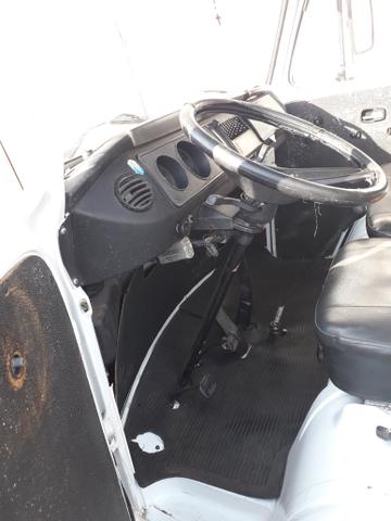 Kombi carroceria Em ótimo estado - Foto 4