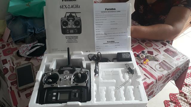 Controle futaba 6EX canais 2.4Ghz - Foto 2