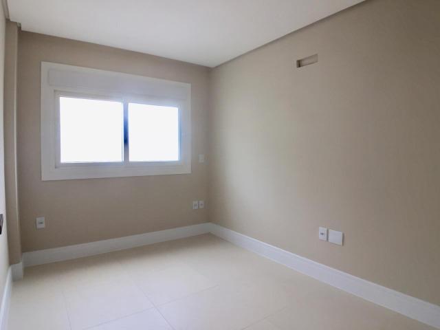 Novo, nunca habitado, ha 50m do Mar, entre já em contato - Foto 5