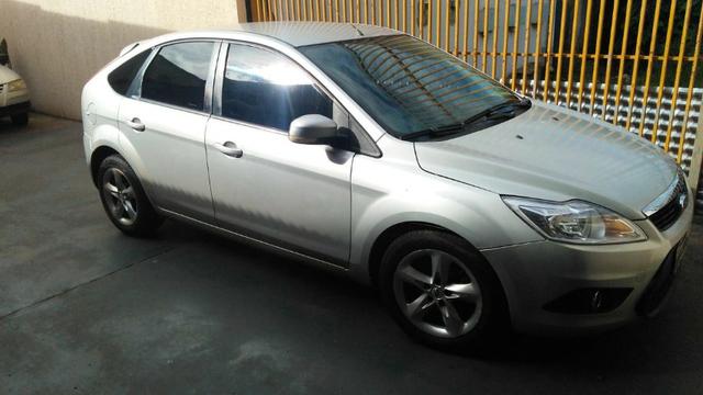 Ford Focus Hatch automático 2.0