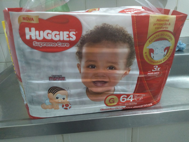 Pacote de 64 fraldas tamanho g Huggies
