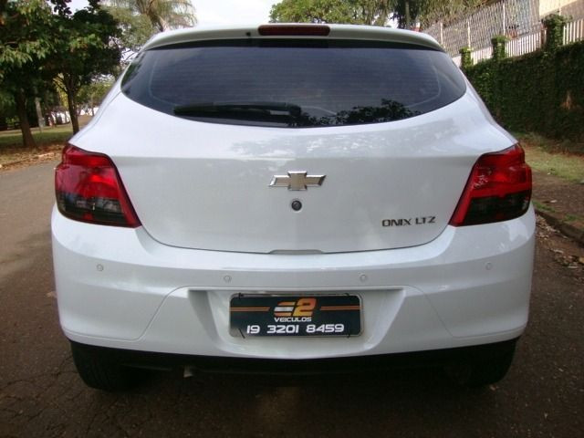 Gm onix ltz 1.4 - 2014 - completo - novissimo - veja - oferta - Foto 4