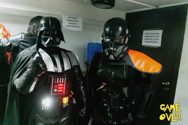 Darth Vader cosplay "para sair rápido " - Foto 6