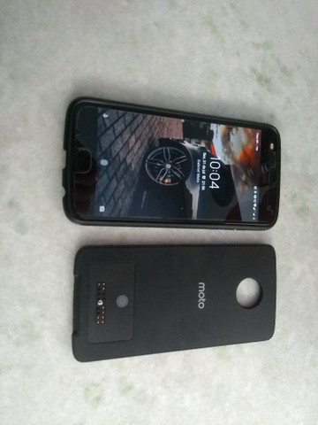 Moto Z2 play