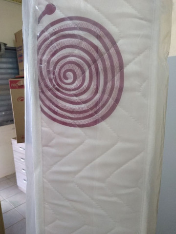 Colchão solteiro 20cm grosso espuma faço entrega - Foto 2