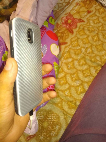 J5 pro perfeio + capinha - Foto 2