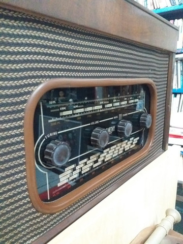 Vitrola Vintage Inglesa Maccarthy, anos 50-60