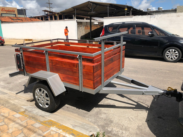 Reboque com garantia de fábrica