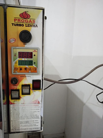 Forno pro gás turbo lenha ( ótimo estado) - Foto 2