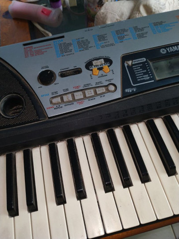 Teclado Eletrônico Yamaha - Foto 2