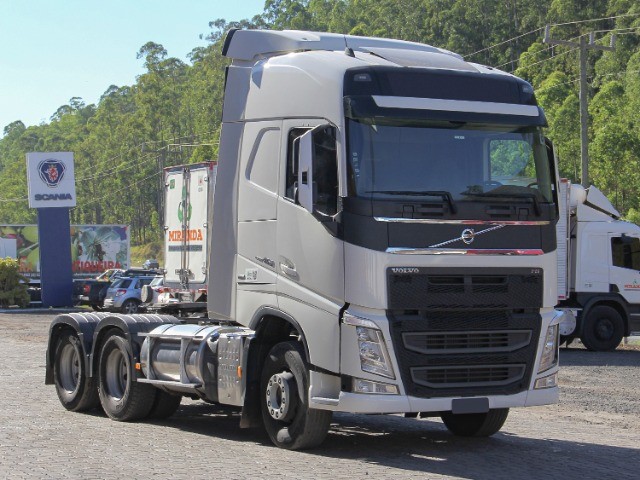 VOLVO FH 460 6X2 *NOVÍSSIMO*