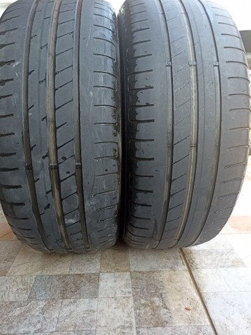 Vendo pneus Goodyear  efficientgrip 195 55 15 meia vida  - Foto 4