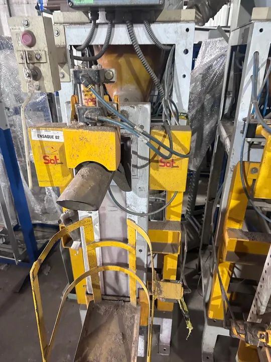 Ensacadeira eletrônica sat Paraná usada