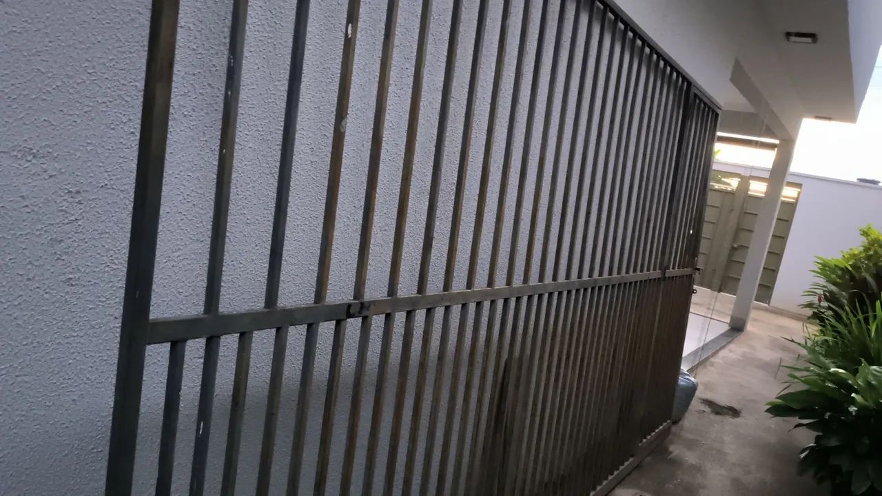 Portão de Aço em ótimo estado