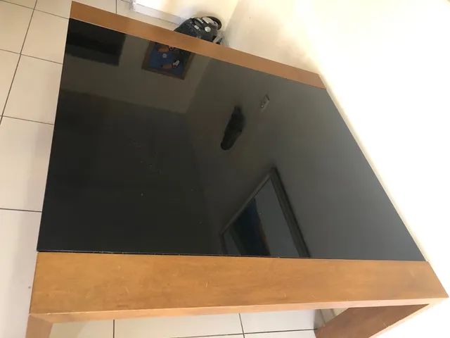 Mesa de madeira quadrada com tampo de vidro em blindex preto  - Foto 4