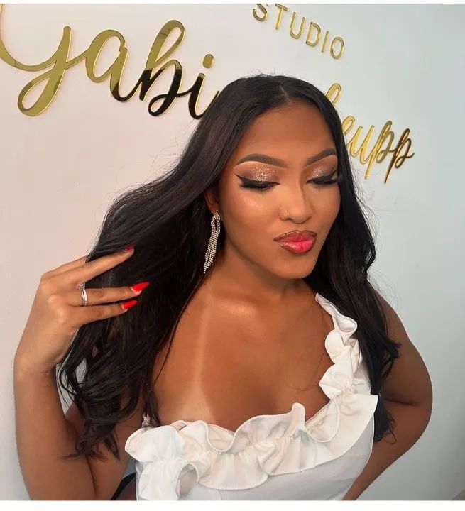 MAQUIAGEM PROFISSIONAL - Foto 2