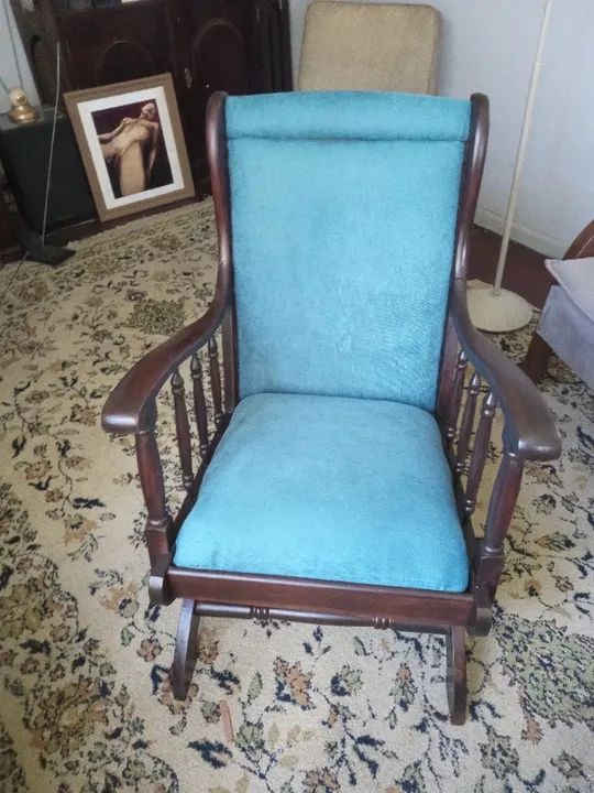 Linda cadeira de balanço da vovó 