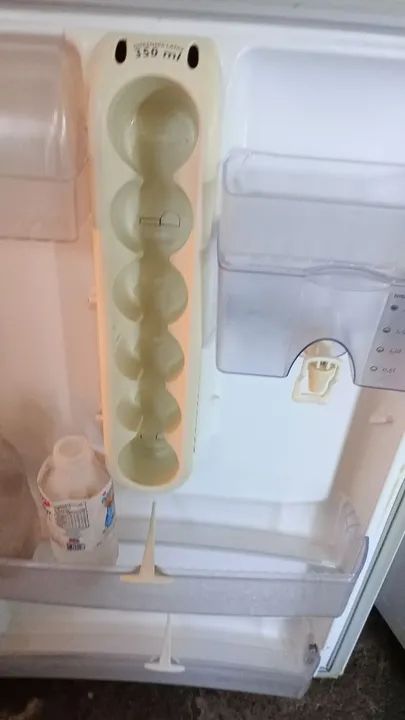 ELETROLUX FUNCIONANDO PERFEITAMENTE FROST FREE  - Foto 5