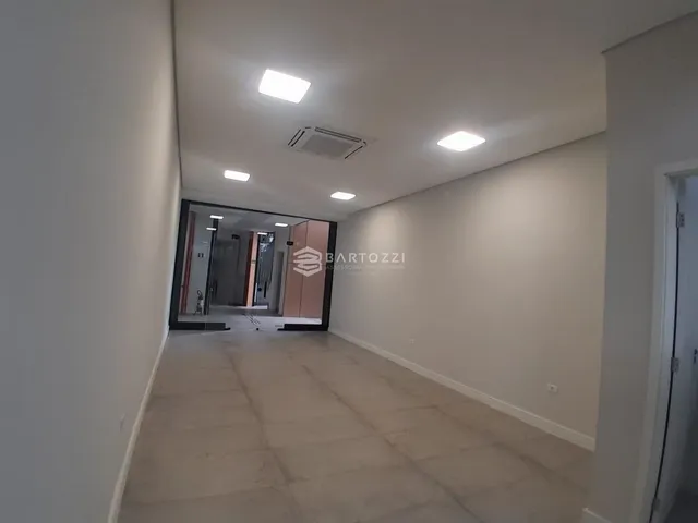 SALÕES DE 40M² PARA LOCAÇÃO NO BAIRRO JARDIM