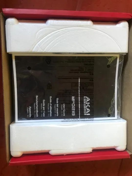 AKAI MPD 218 - MIDI PAD Controladora - Foto 2