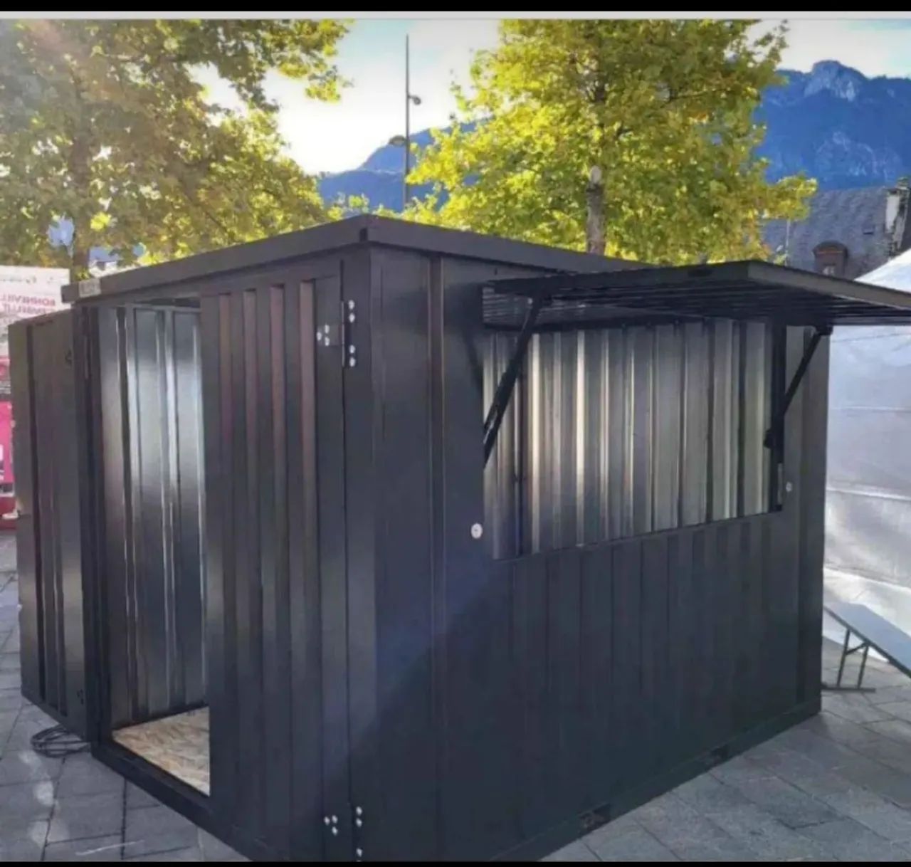 Container de Metalon 