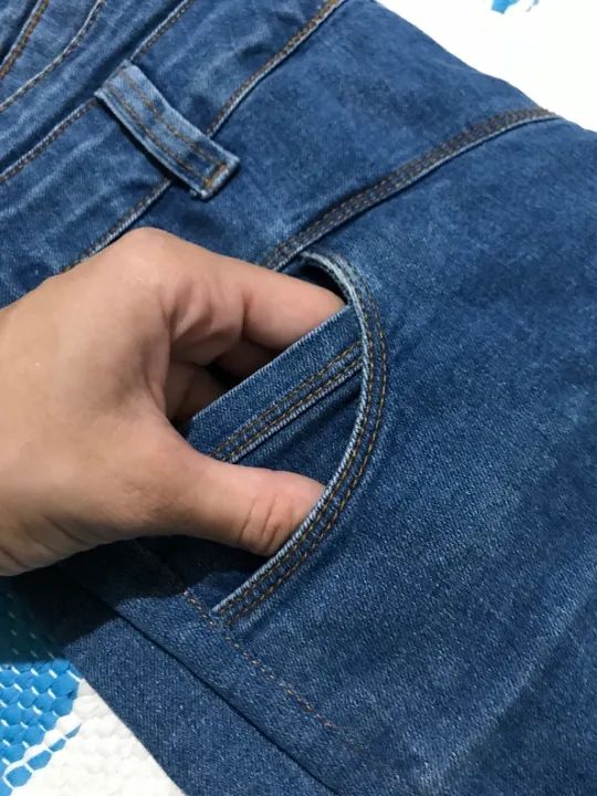 Short jeans com bolsos - Foto 3