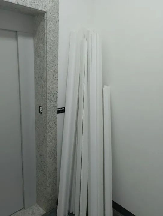 14 peças de moldura de teto gesso só $100 - Foto 2