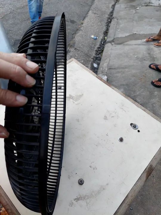 Grade frontal do Ventilador Arno - Foto 5