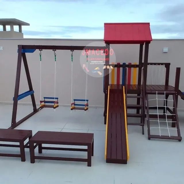 Parquinho, Playground, +  bancos 