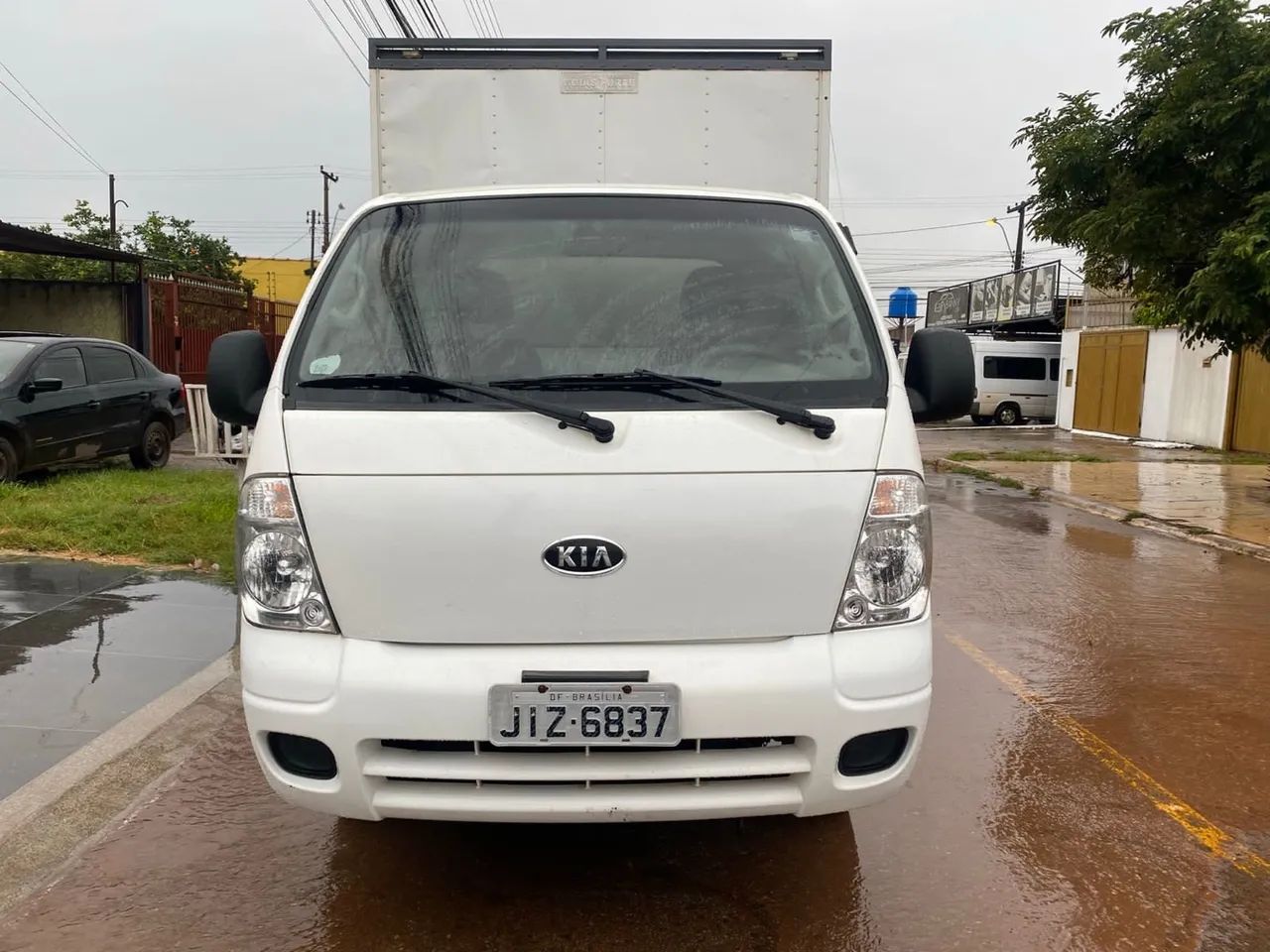 Caminhão Baú Kia Bongo - Ótimo estado! - Foto 8