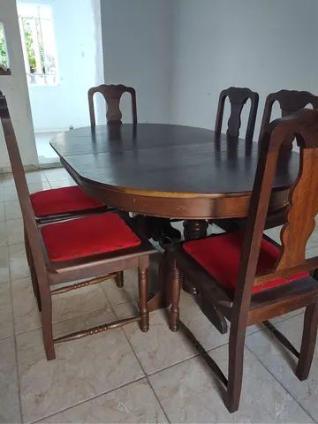 Mesa SUPER com seis cadeiras