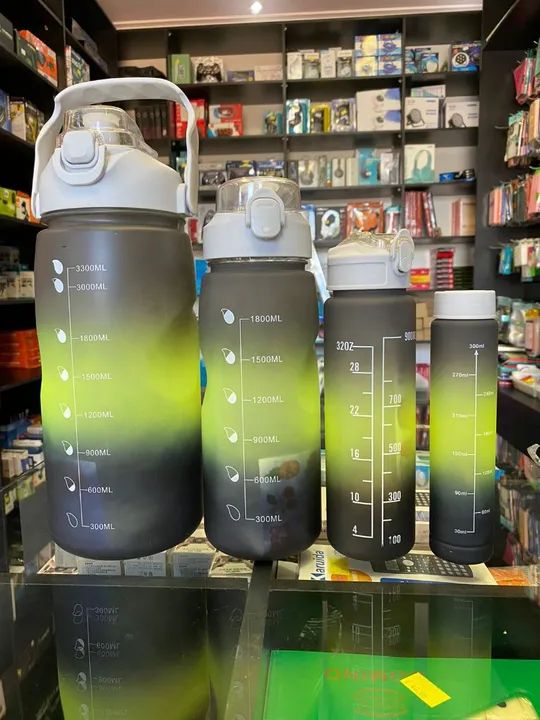 Kit 4 Garrafa de água para academia - novas e usadas - Foto 2