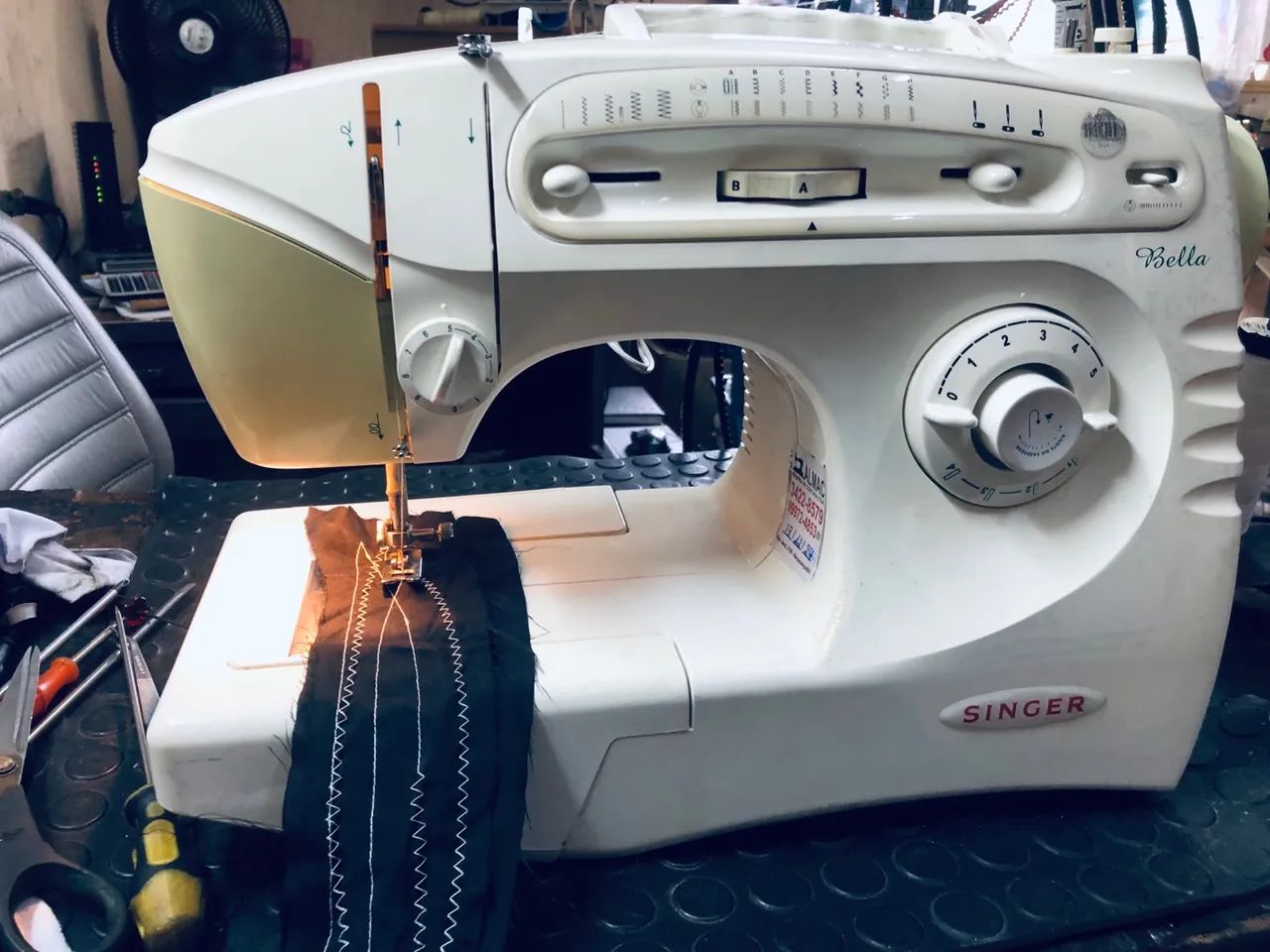 Máquina de Costura Singer Bella - Foto 3