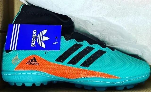 Chuteira Botinha Adidas Unissex