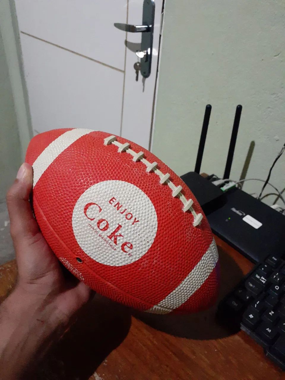 Bola de futebol americano. 