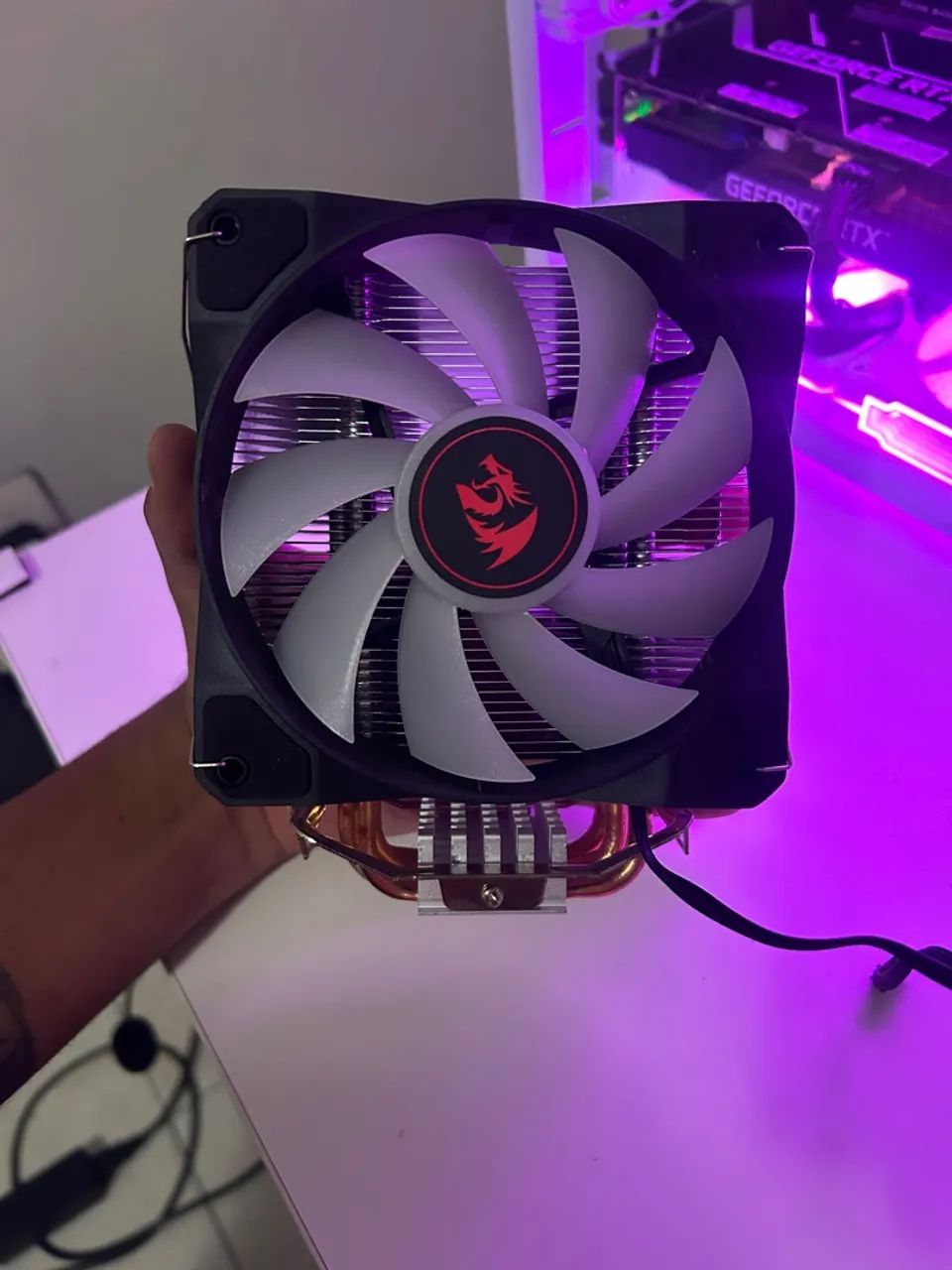 Air cooler rgb para processador Redragon