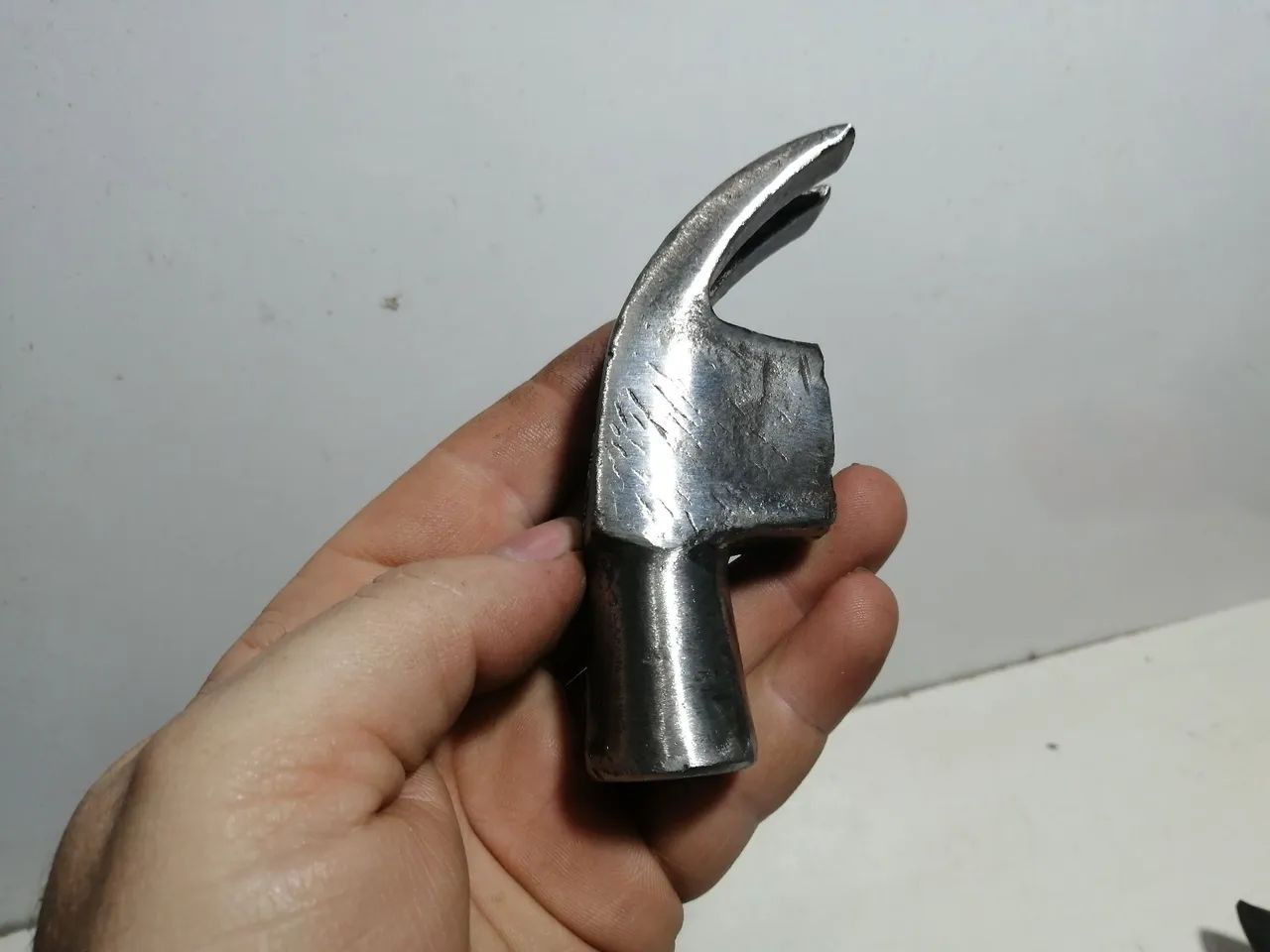 Cabeça de martelo antiga ótimo material - Foto 2