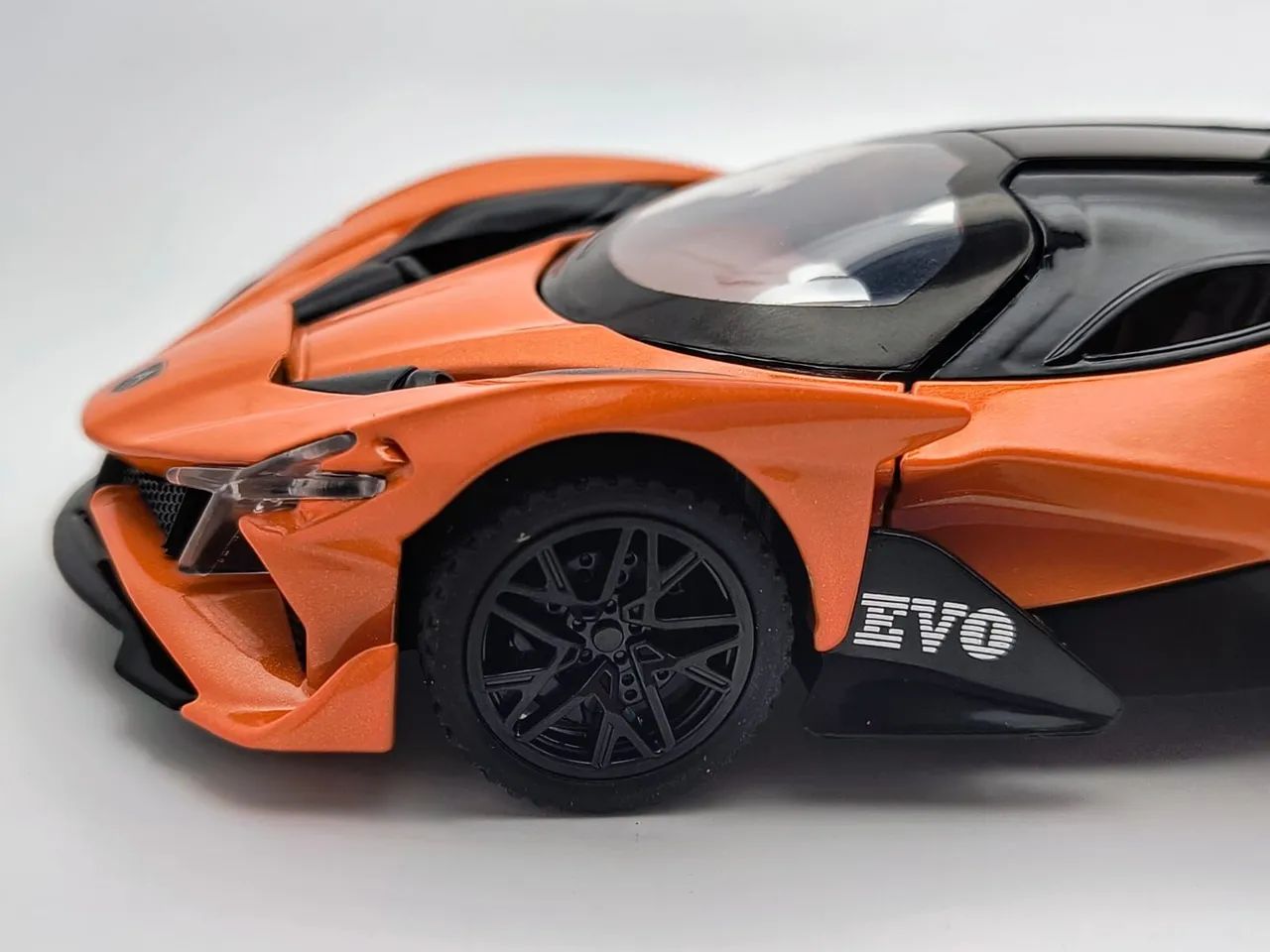 Carro de Coleção - Apollo  - Escala 1:32 - Foto 4