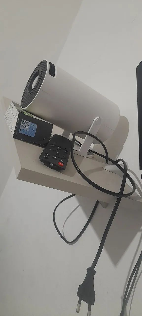 Projetor HY 300  - Foto 2