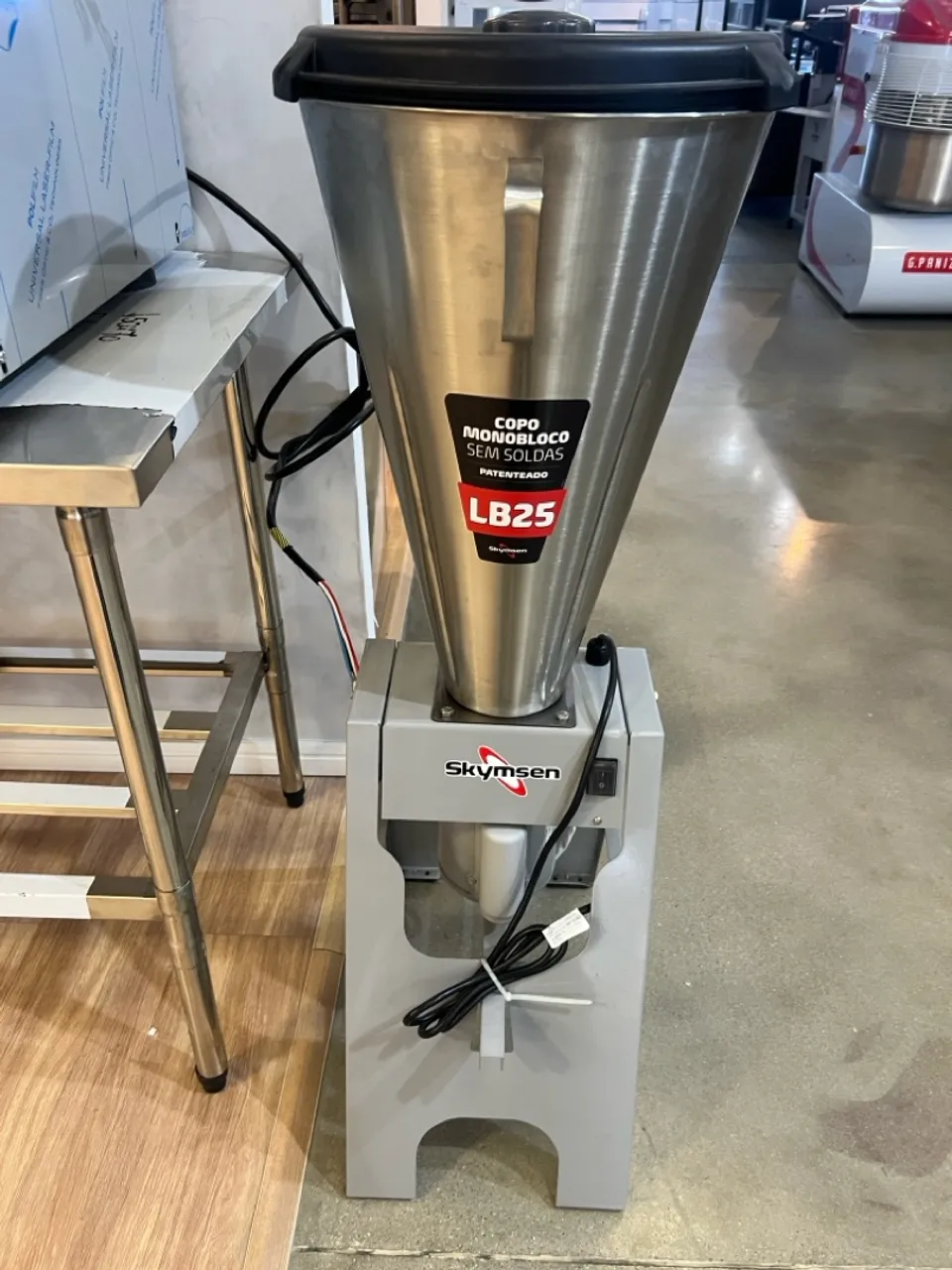 Liquidificador industrial baixa rotação 25L Skymsen LB25