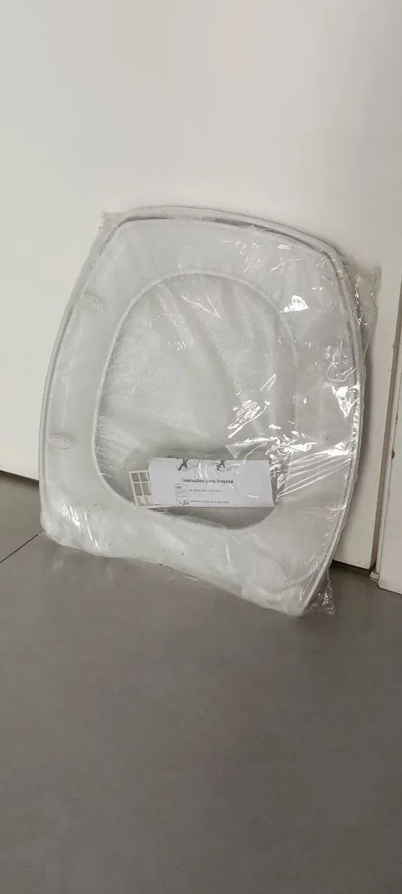 Assento de vaso sanitário branco