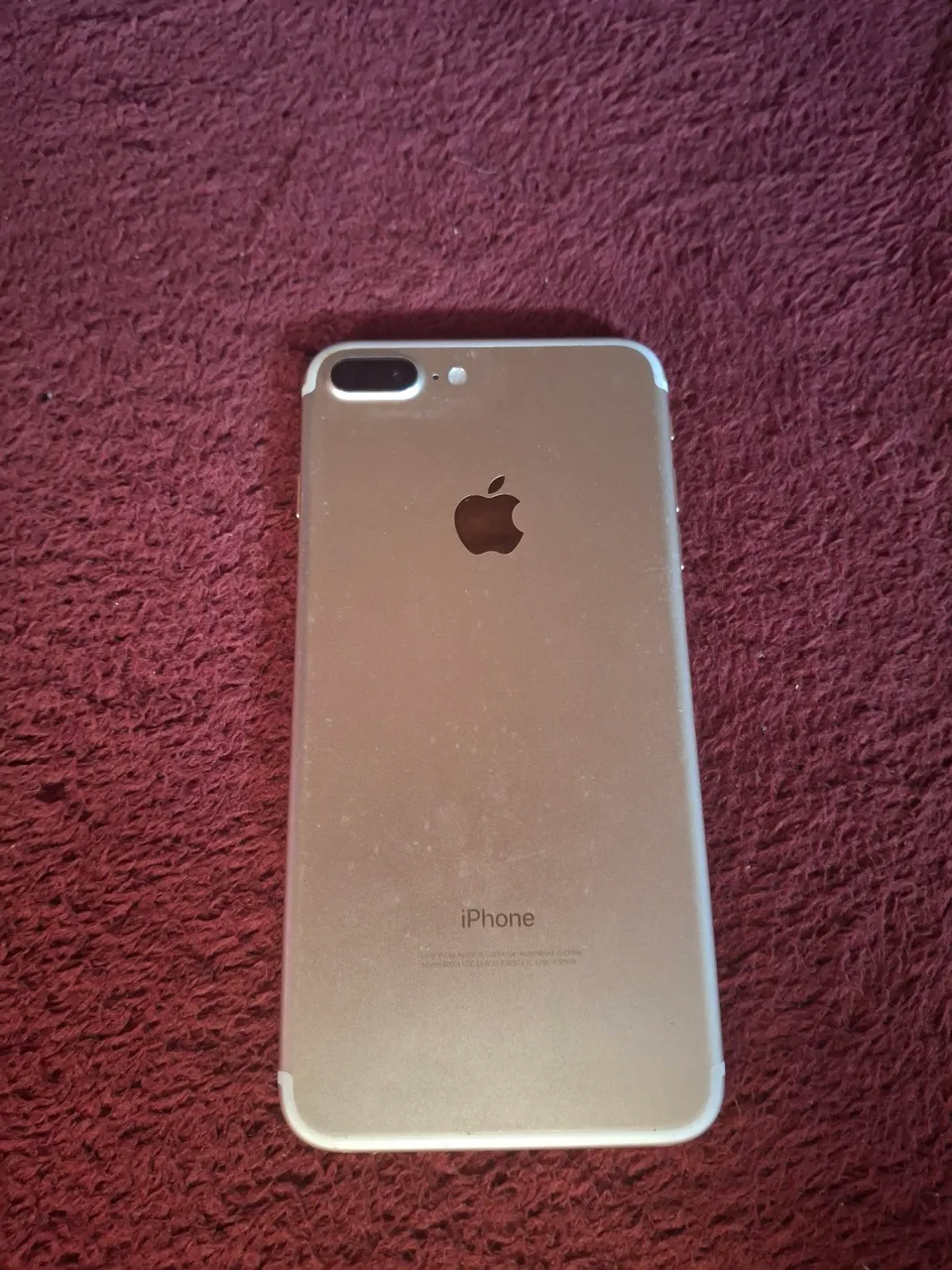 Iphone 7 Plus. Aceito trocas!!